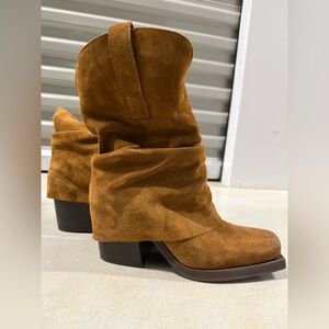 Steve Madden slouch boot square boot-brand new